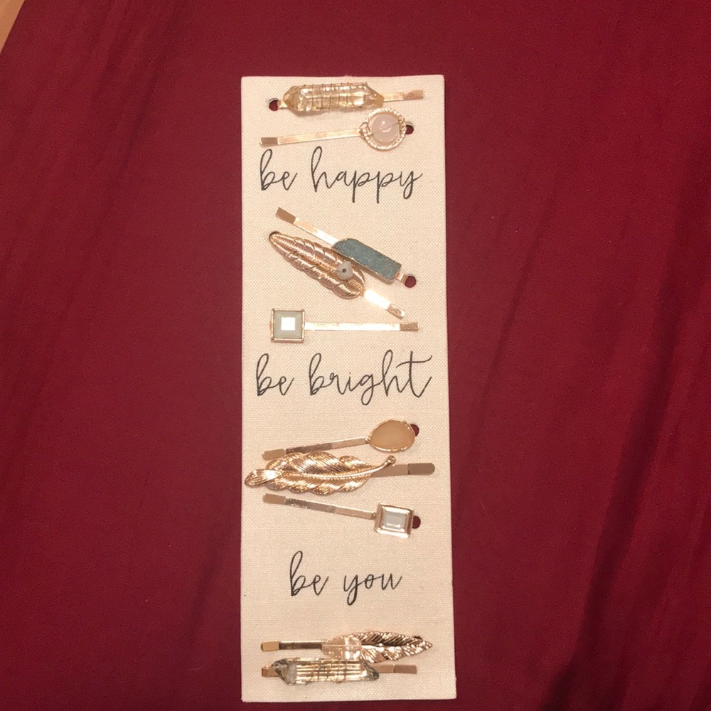 Decorative bobby pin set